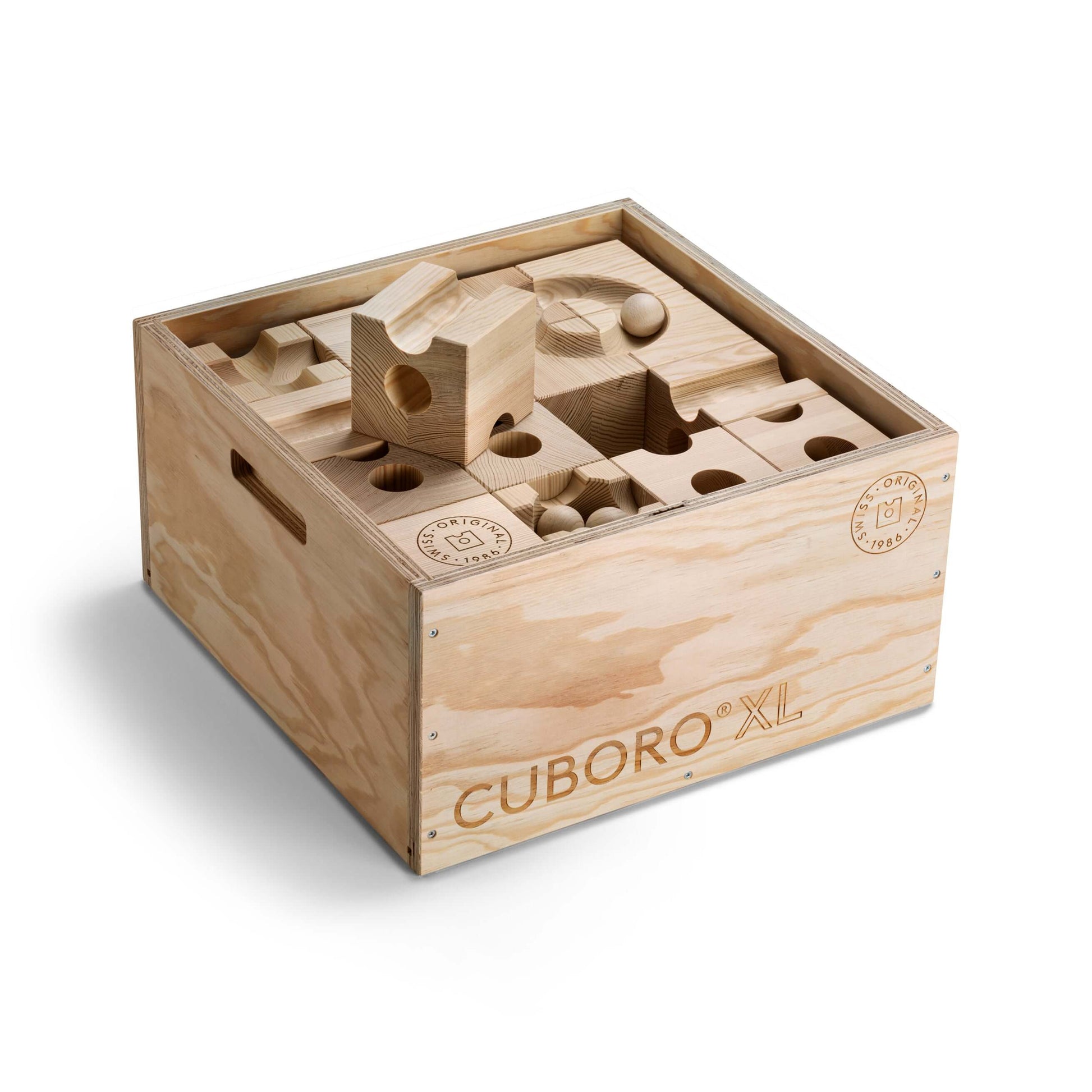 XL – CUBORO - Take your CUBORO marble run constructions to an impressive new scale with the CUBORO XL set! This premium wooden educational toy features larger elements, allowing for grander designs and more expansive marble runs. Perfect for experienced b